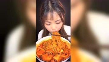 娱乐吃瓜酱戒辛辣,探寻无辣不欢的美食新境界